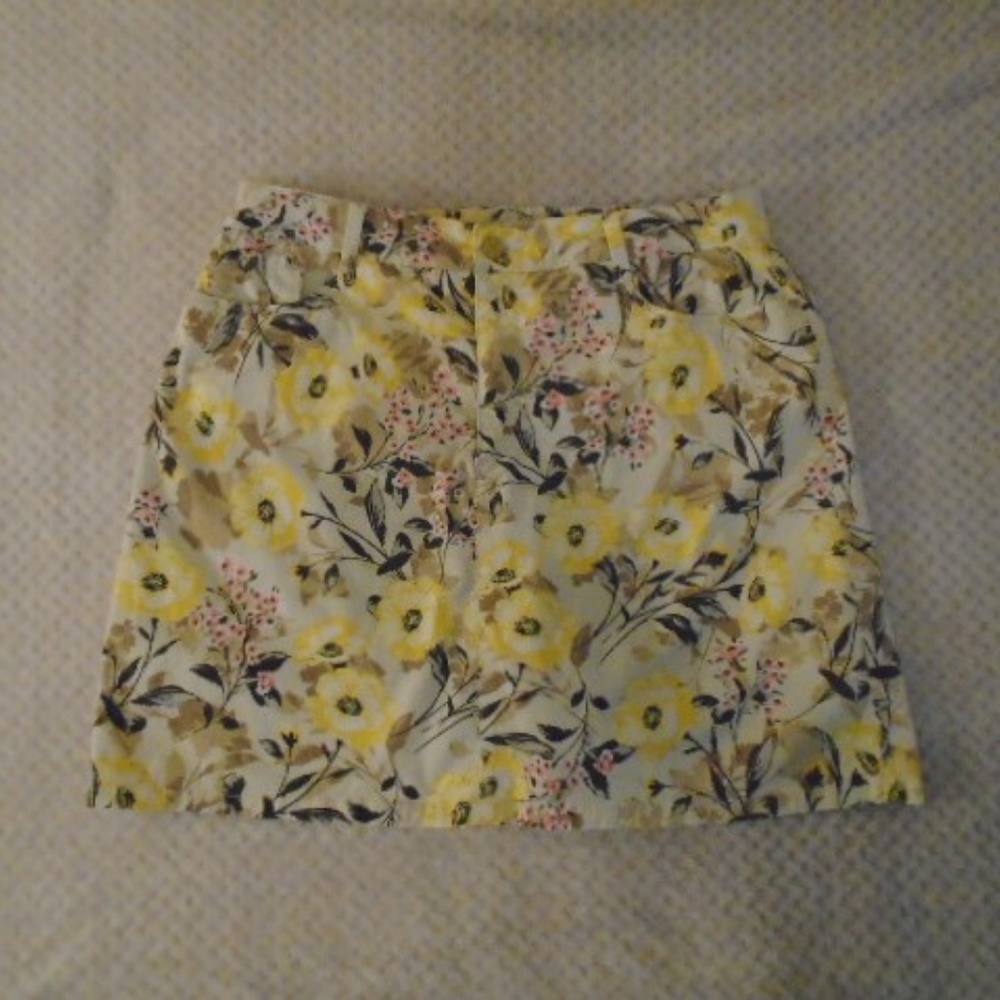 Croft & Barrow Size 14 Skort Yellow/White Pattern